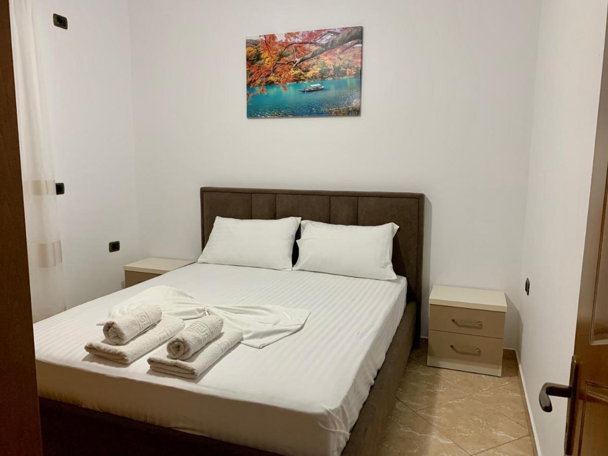 Bardhi Apts Sarandë Exterior foto
